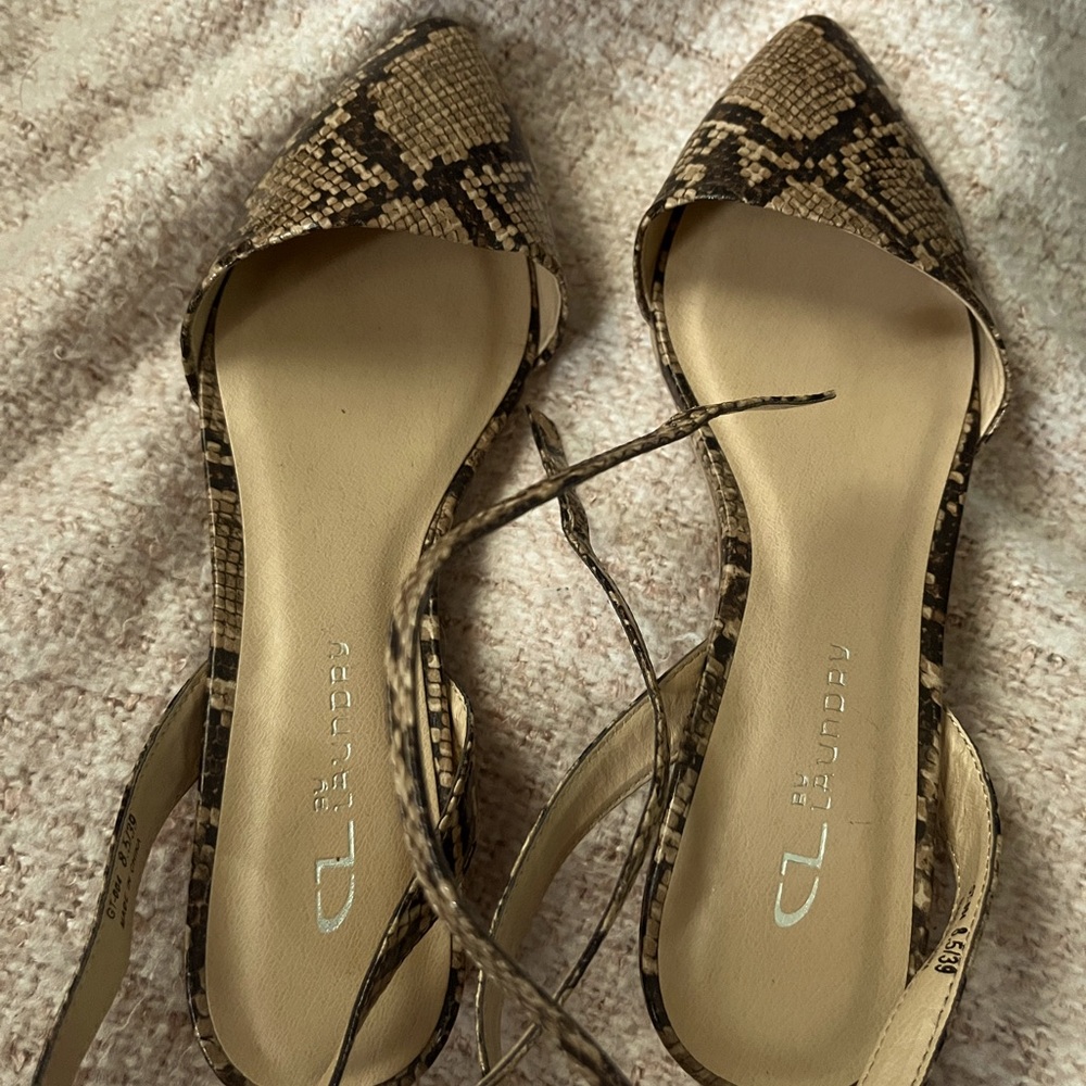 Cl.by laundry. Wedge low heel casual shoes